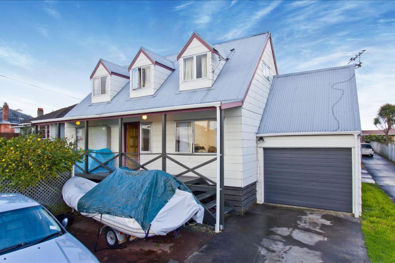 The Joyous Family Home Auckland Exterior photo